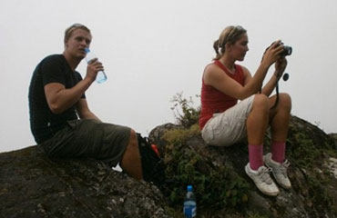 Trek in Knuckles mountains